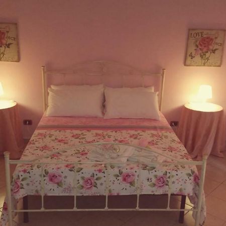 B&B La Rosa Таранто Экстерьер фото